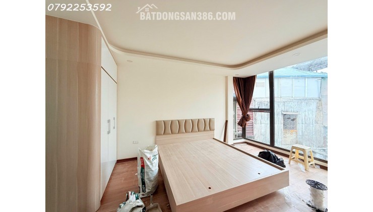 Bán Nhà! Văn Chương. Đống Đa. 27-30m x 4 tầng. Mặt Tiền 5m. Giá bán 7.5 tỷ.